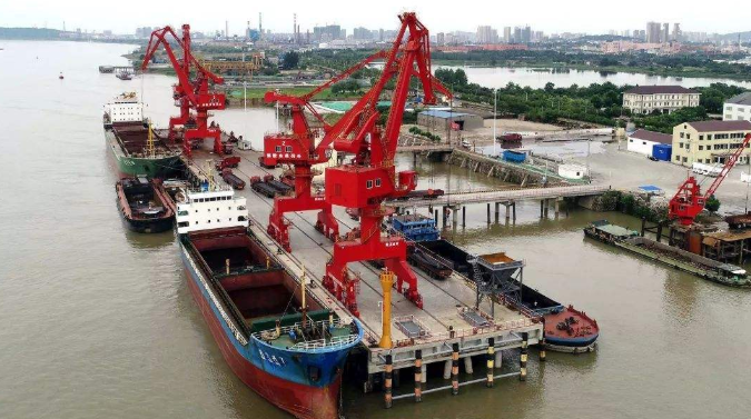 贵港概述露天料场港口封闭问题的实行方法